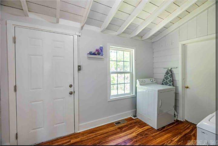 Not in Subdivision - Residential Lease