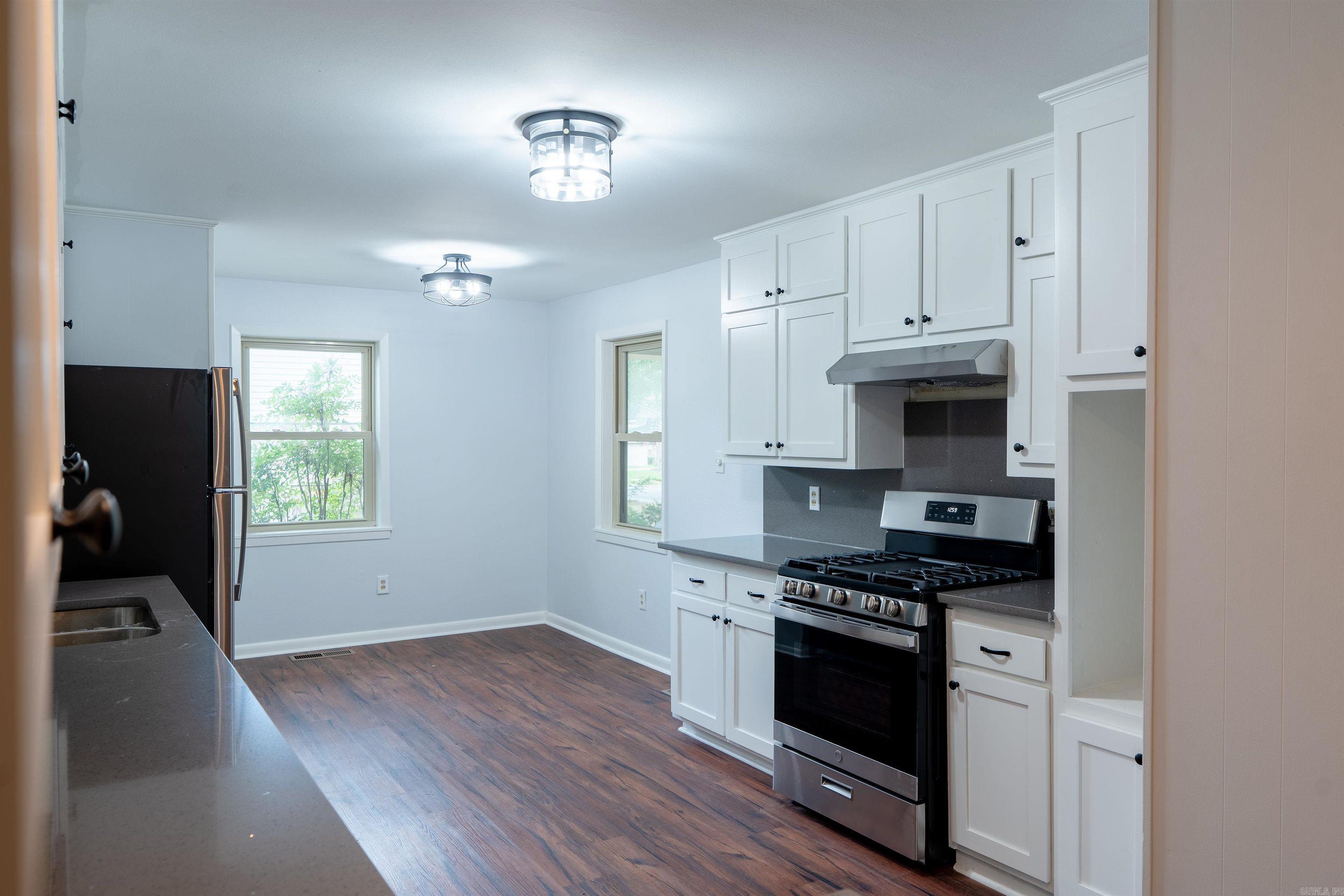 LAMBERT TERRACE - Residential