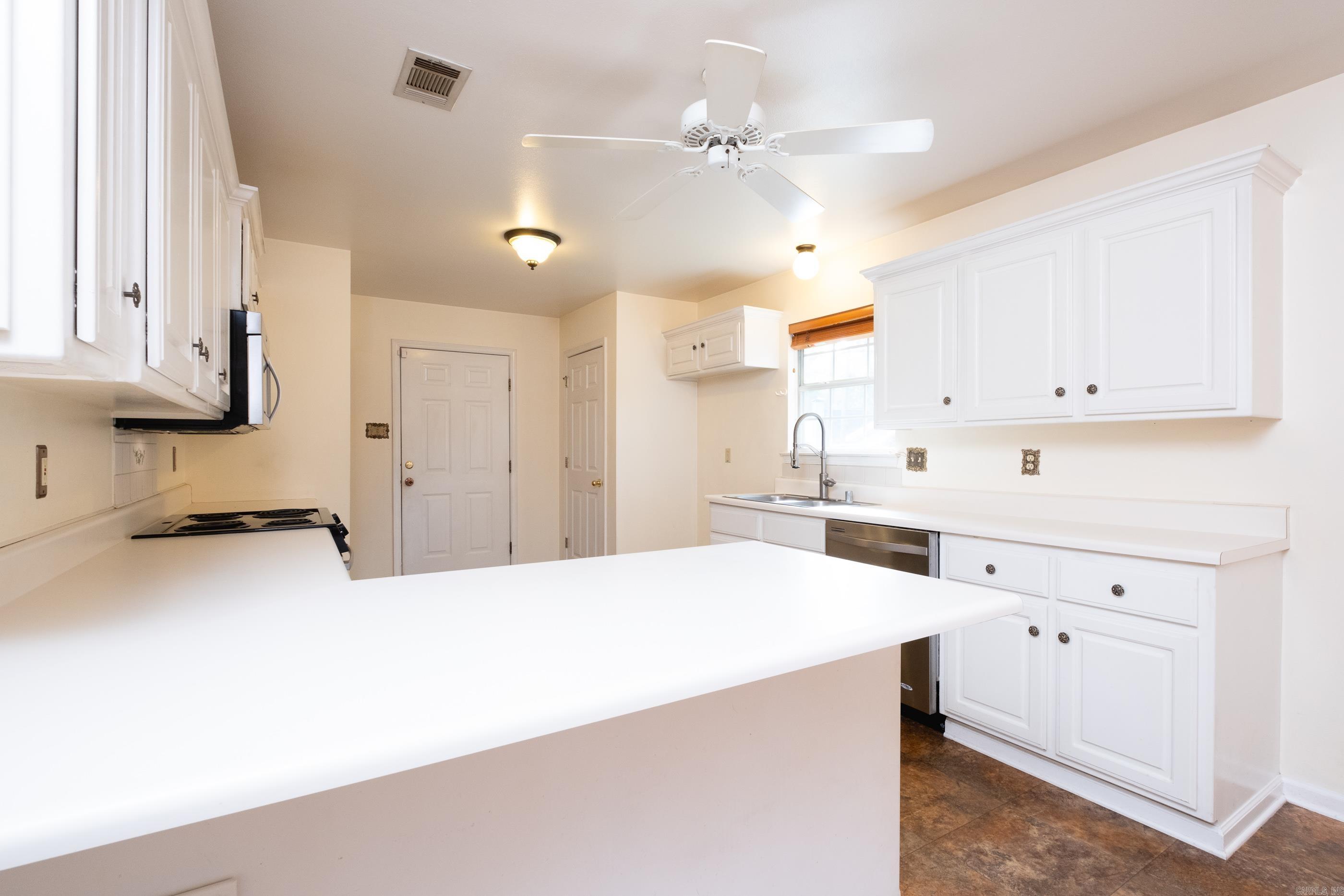 OTTER CREEK COMMUNITY - Residential