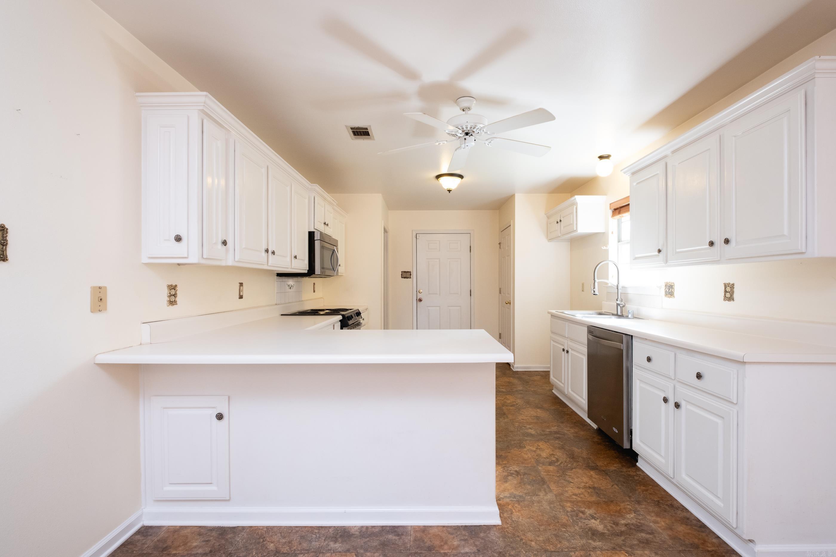 OTTER CREEK COMMUNITY - Residential