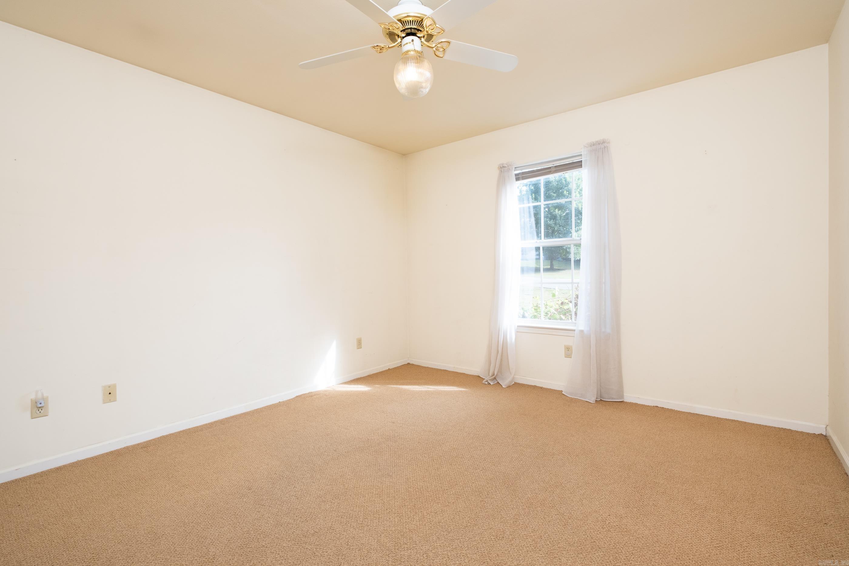 OTTER CREEK COMMUNITY - Residential