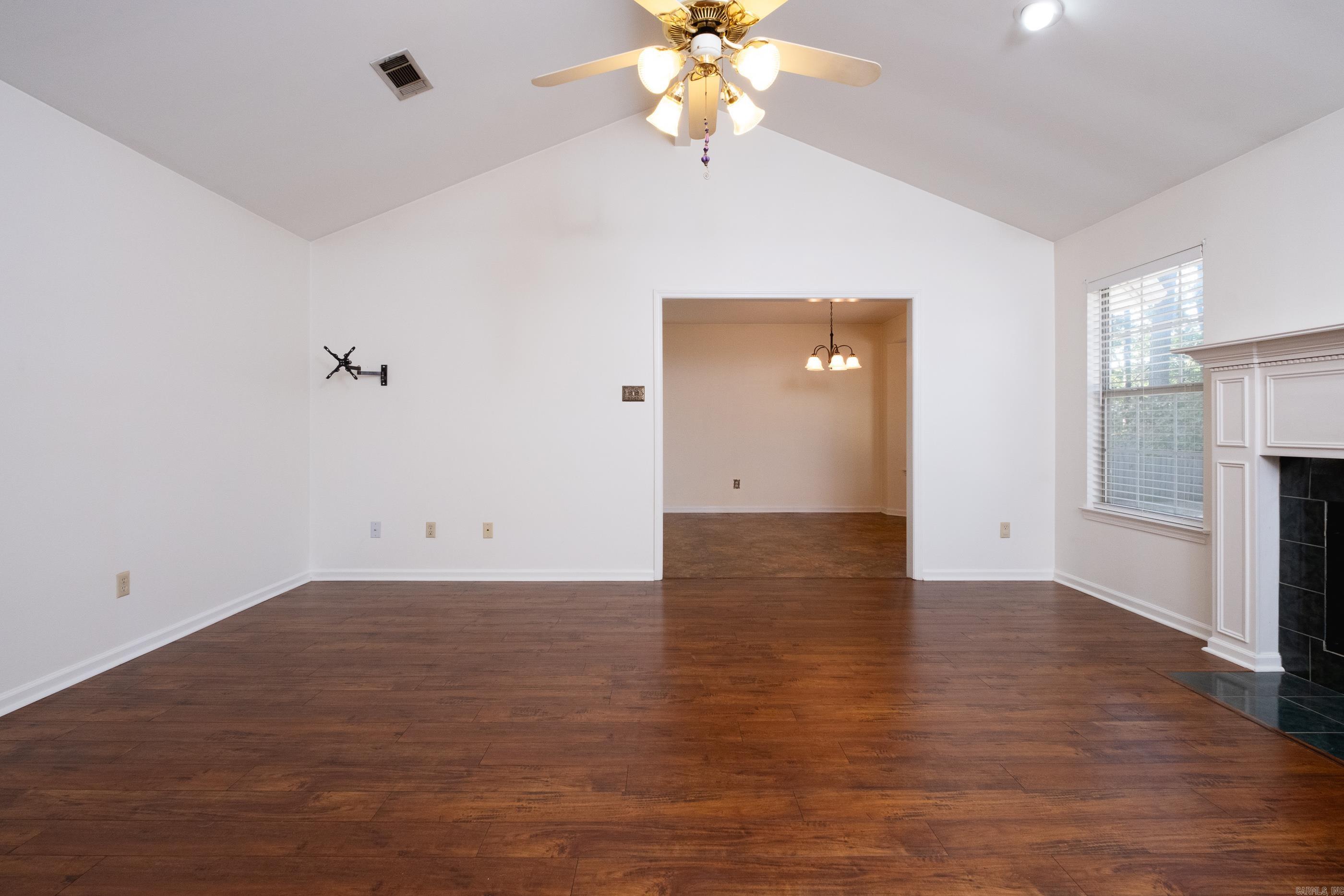 OTTER CREEK COMMUNITY - Residential