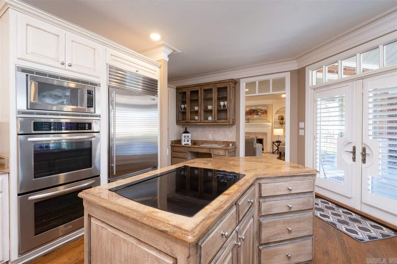 CHENAL VALLEY FONTENAY CIRCLE - Residential