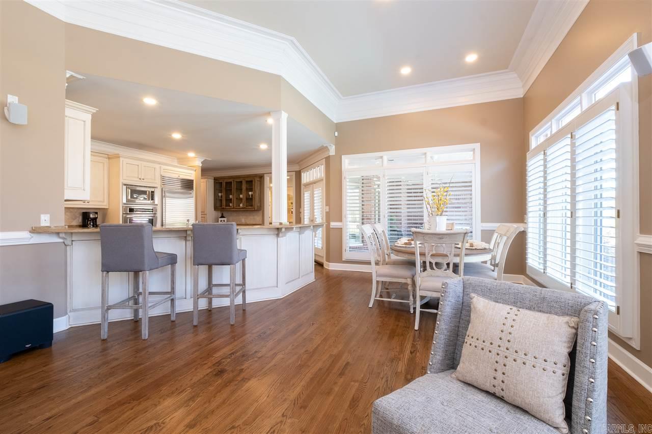 CHENAL VALLEY FONTENAY CIRCLE - Residential