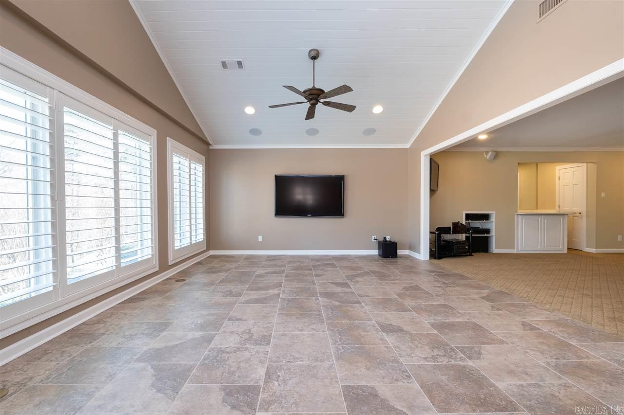 CHENAL VALLEY FONTENAY CIRCLE - Residential