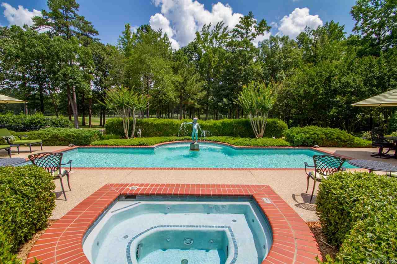 CHENAL VALLEY FONTENAY CIRCLE - Residential