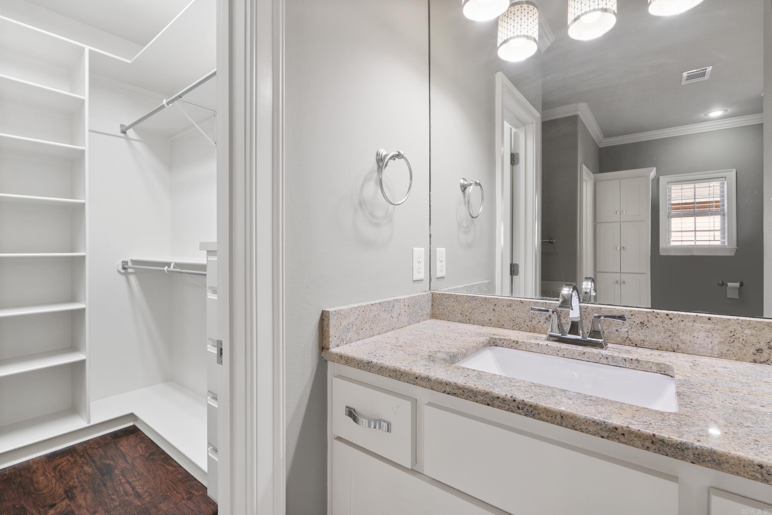 CHAPEL CREEK - Residential
