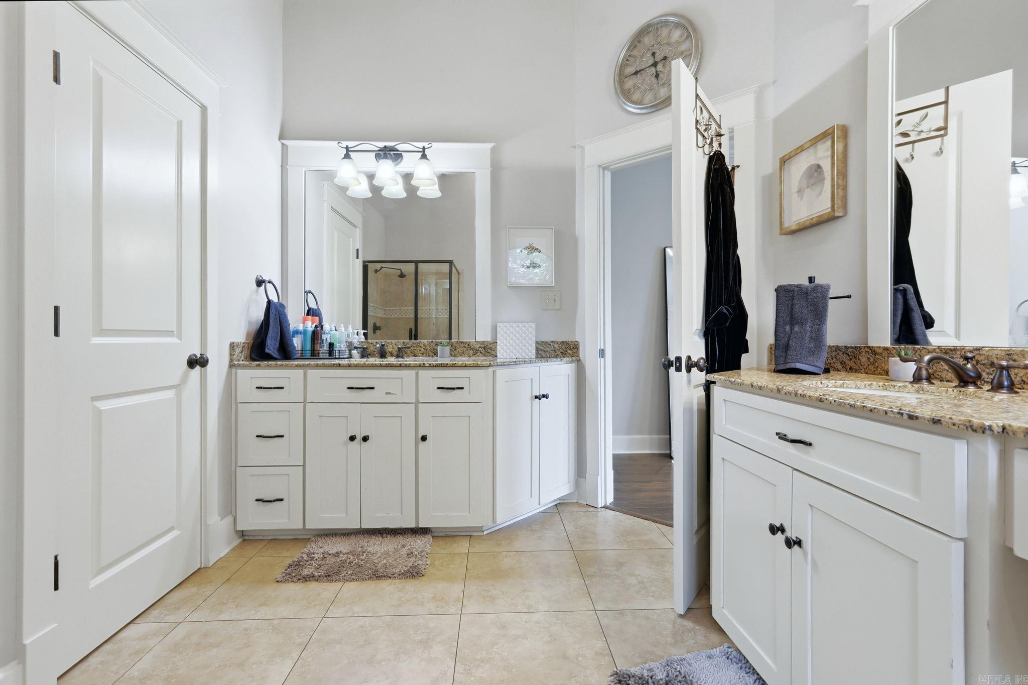 CHENAL VALLEY EPERNAY PLACE - Residential