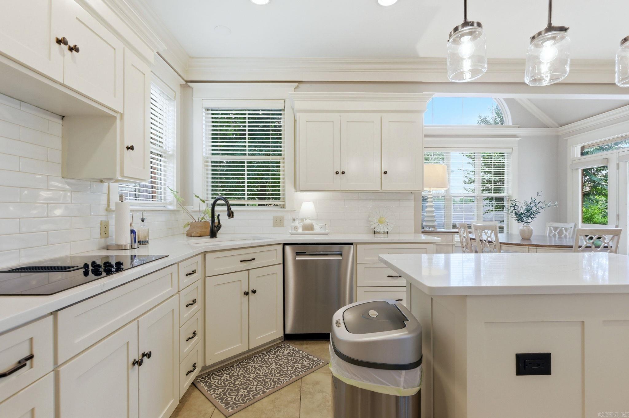 CHENAL VALLEY EPERNAY PLACE - Residential