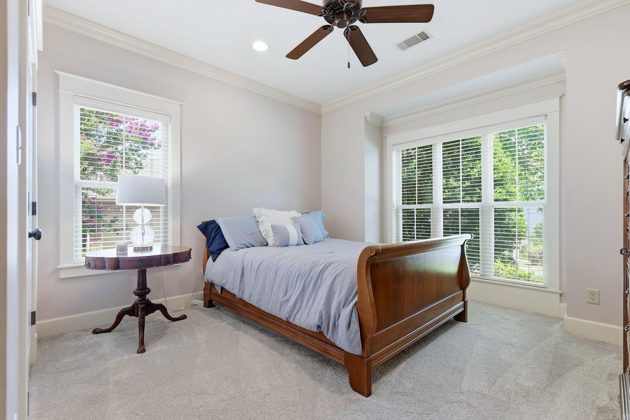 CHENAL VALLEY EPERNAY PLACE - Residential