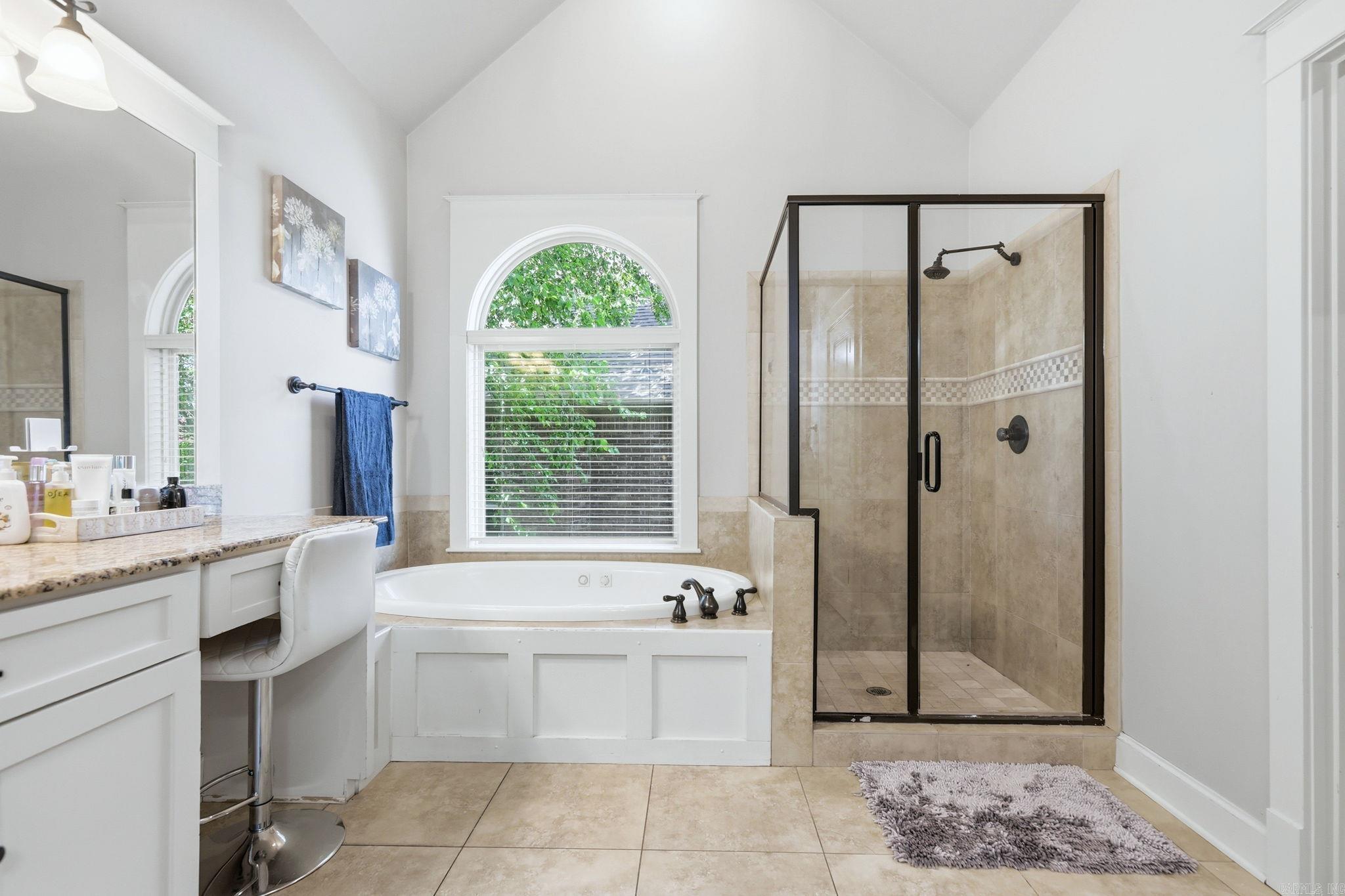 CHENAL VALLEY EPERNAY PLACE - Residential