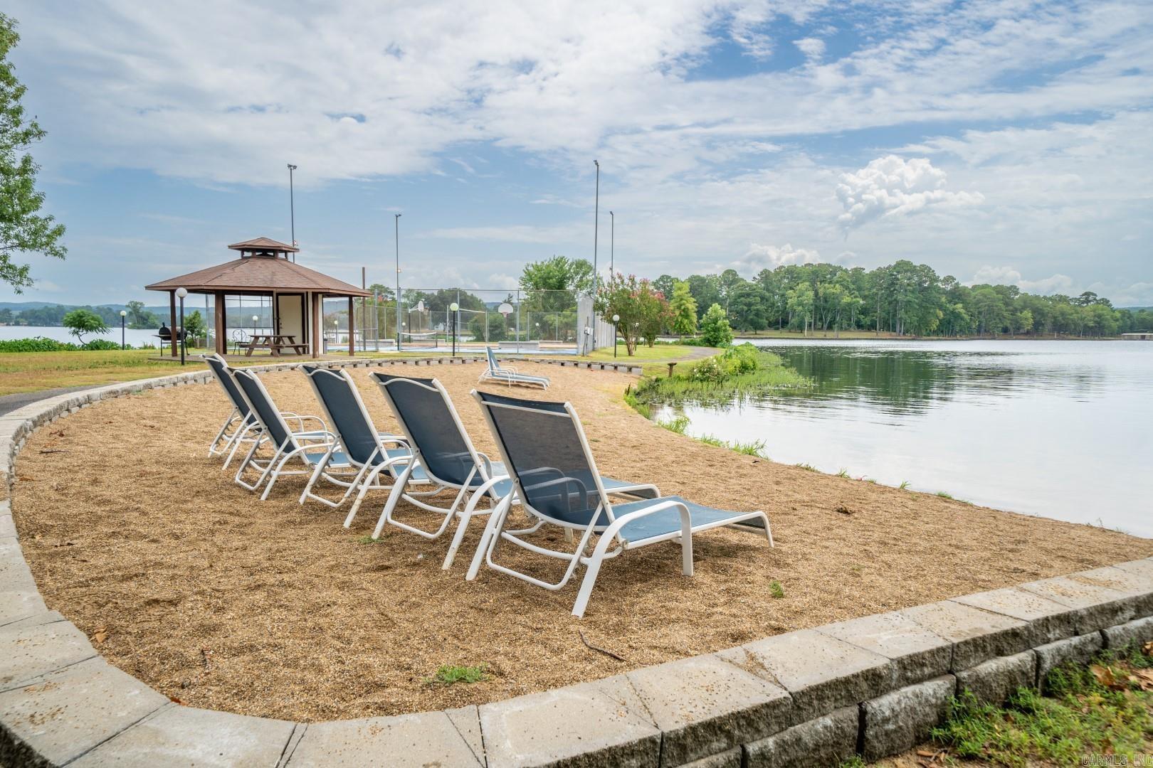 EMERALD ISLE HPR - Residential