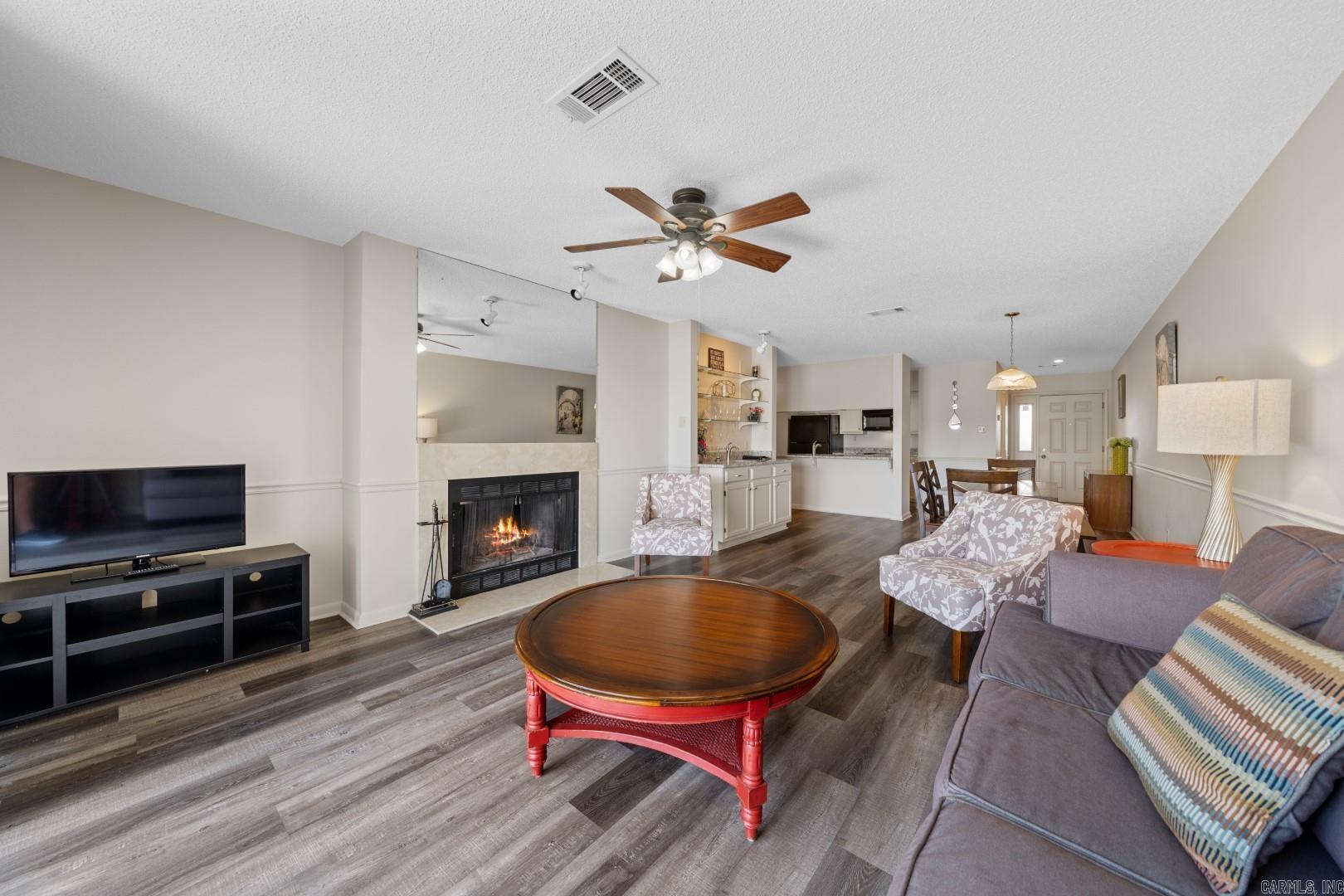 EMERALD ISLE HPR - Residential