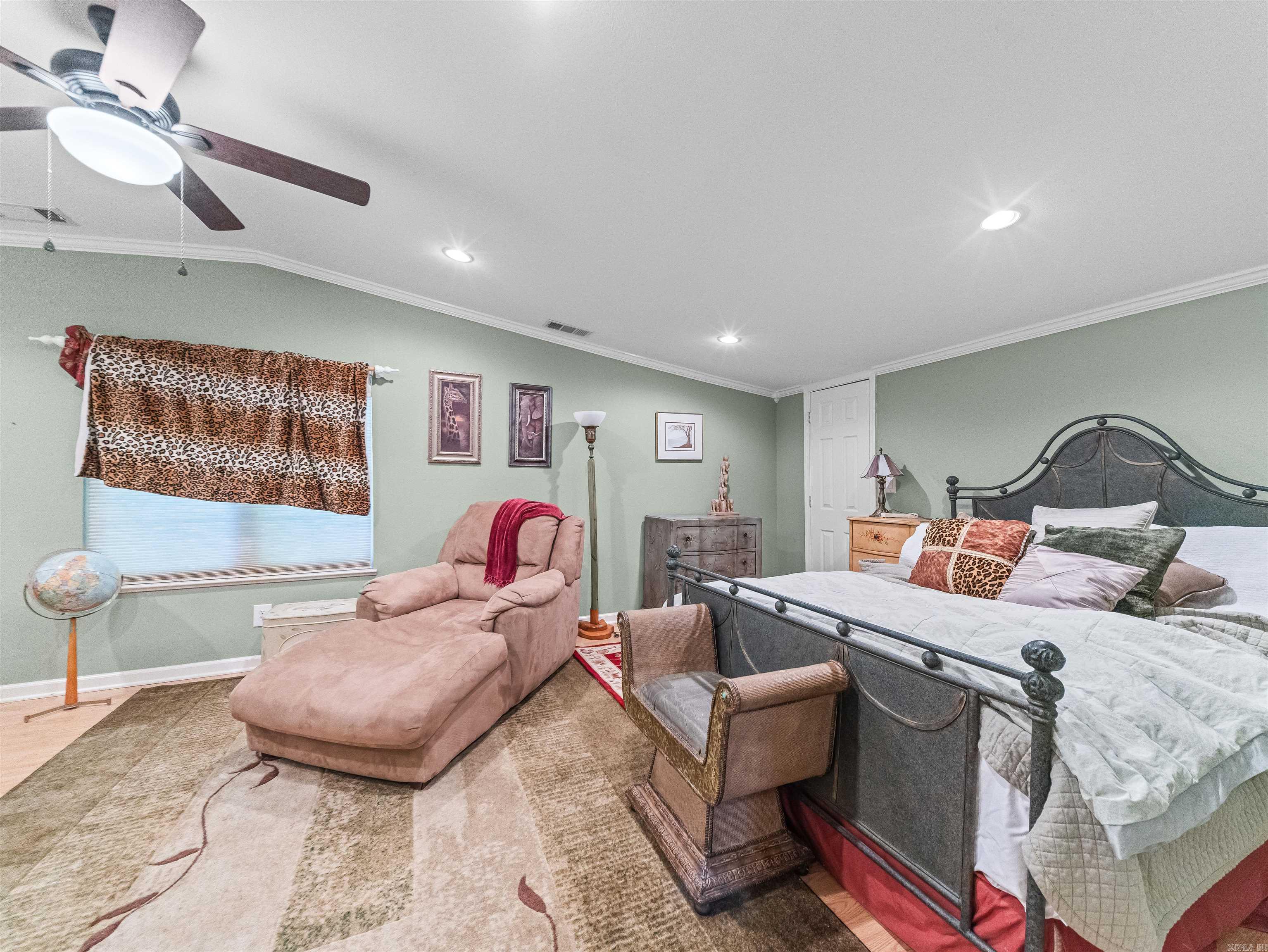 LONGBEACH - Residential
