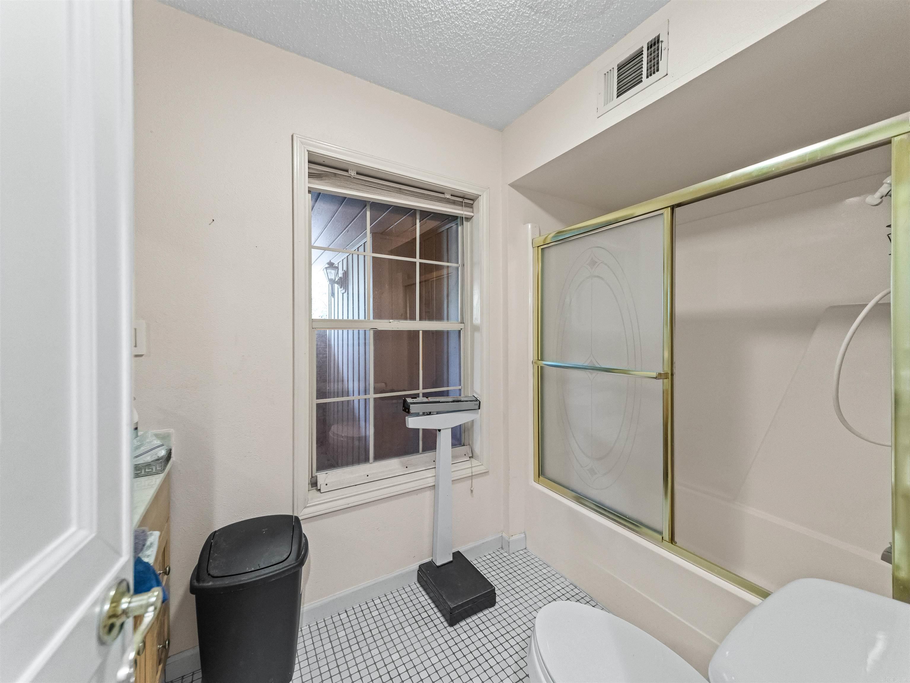 LONGBEACH - Residential