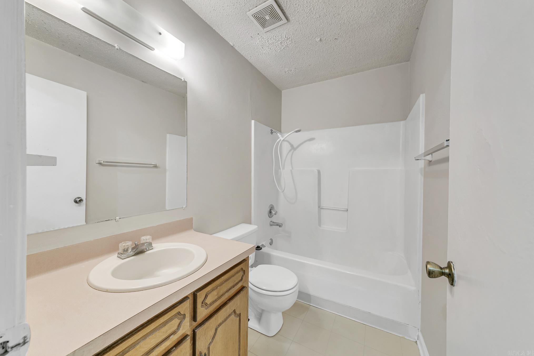 Cabot - Residential Lease