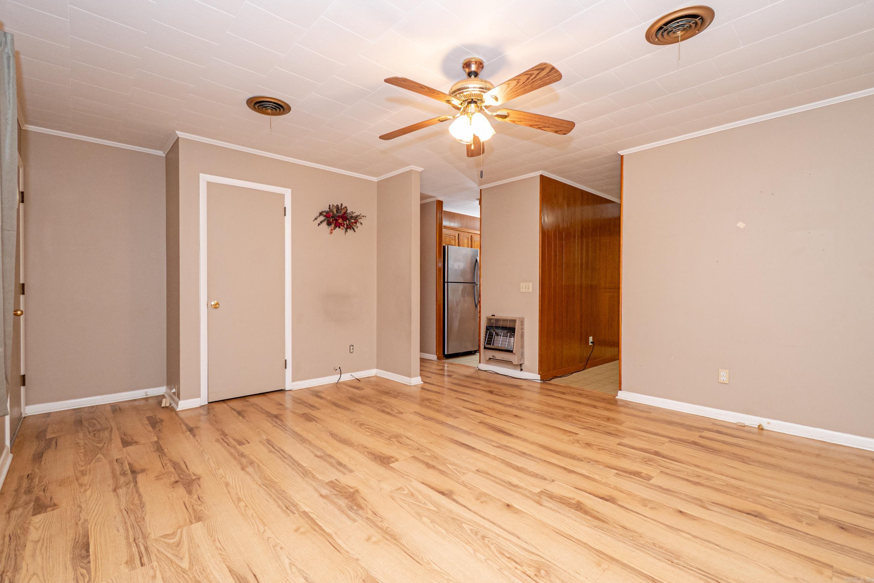 PINE MANOR SUB DIV - Residential