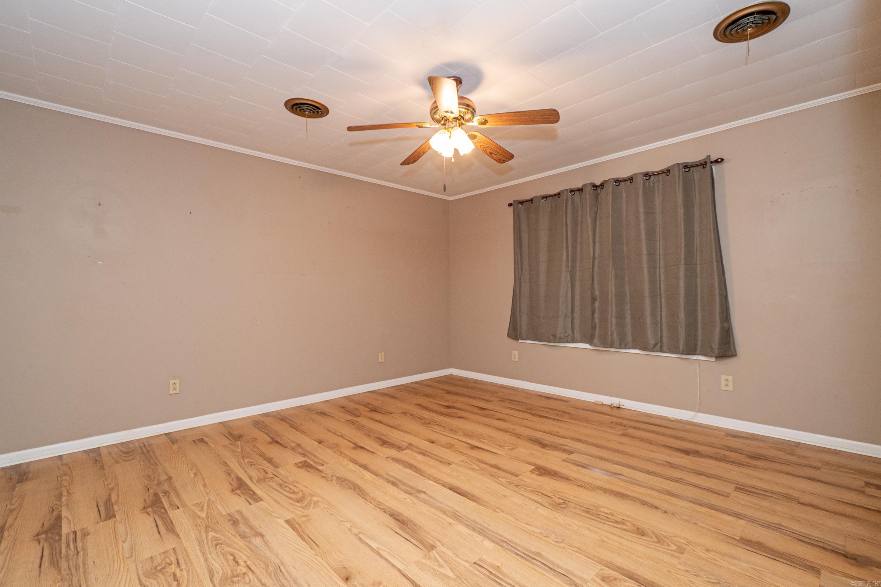 PINE MANOR SUB DIV - Residential