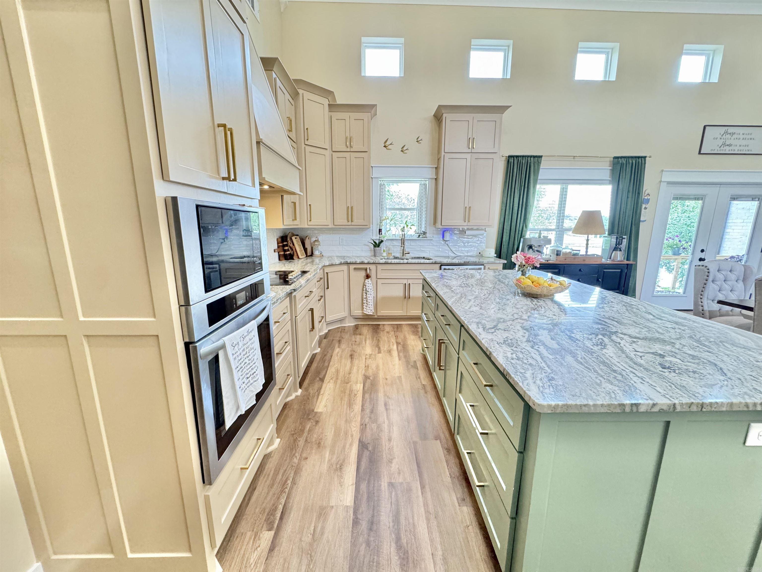GREYSTONE - Residential