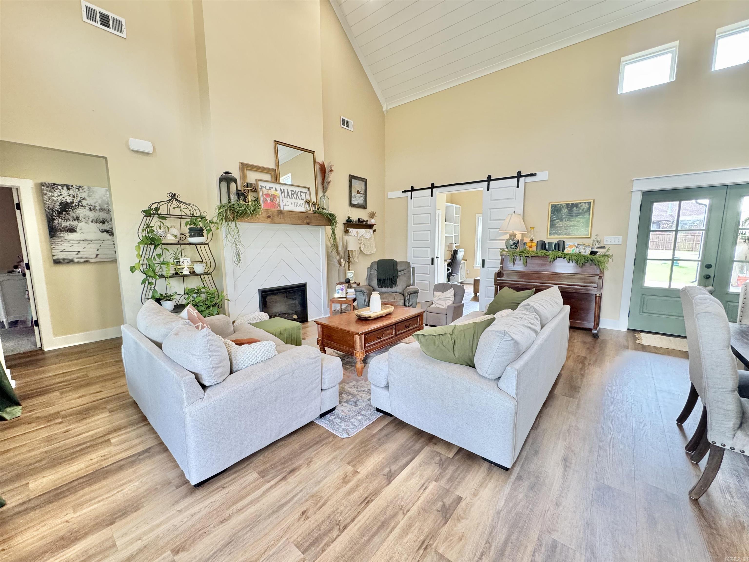 GREYSTONE - Residential