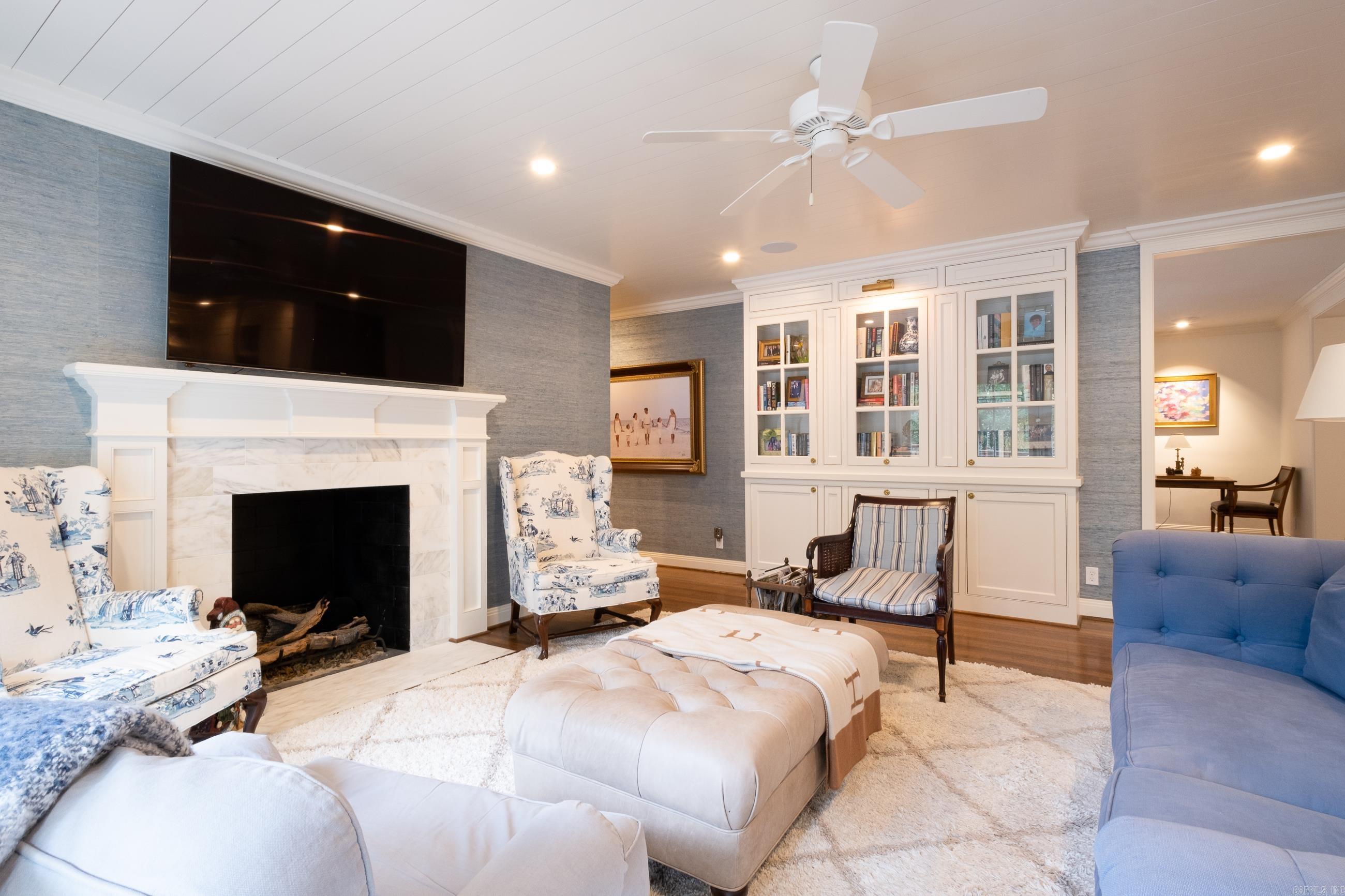 PINNACLE POINT - Residential