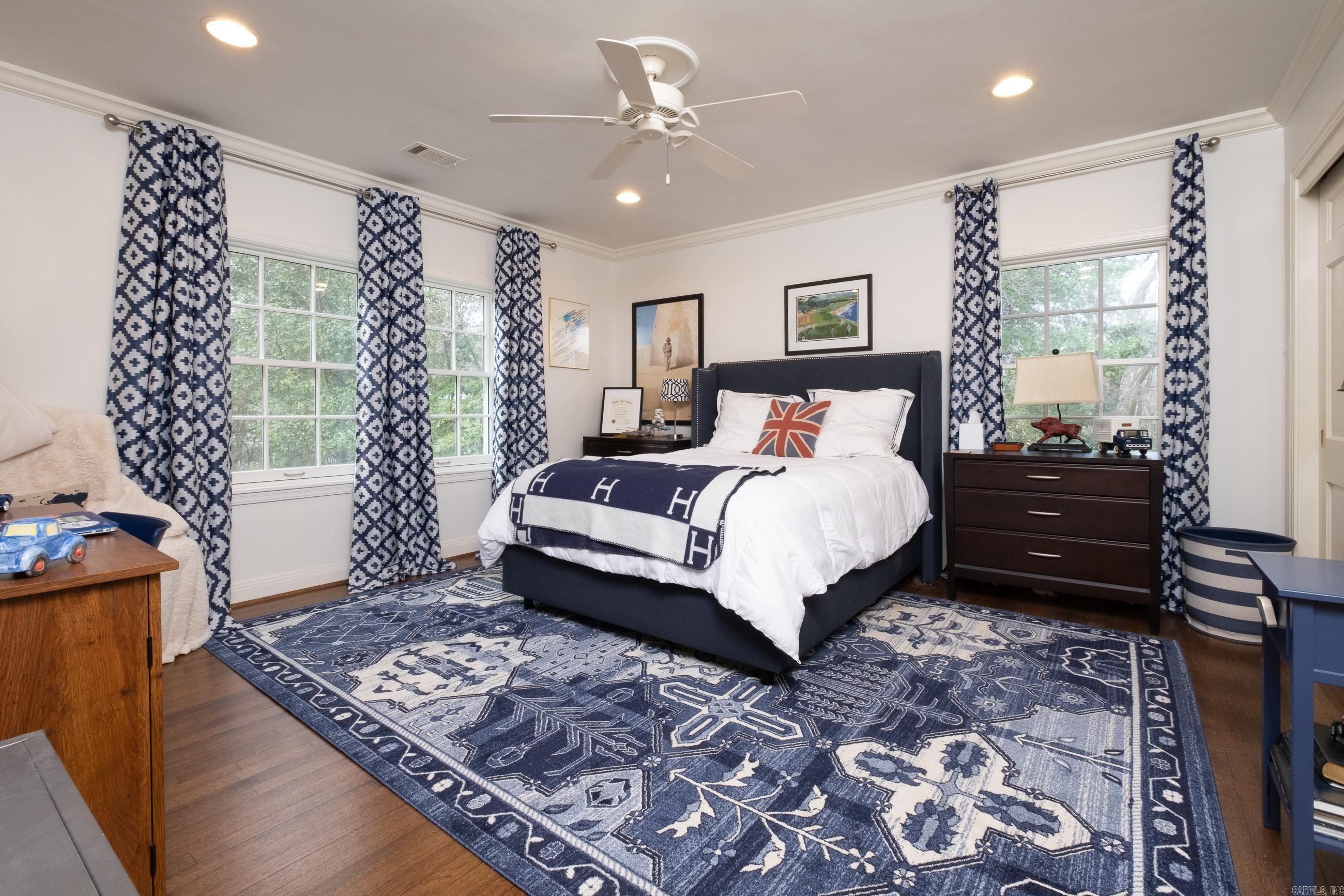 PINNACLE POINT - Residential