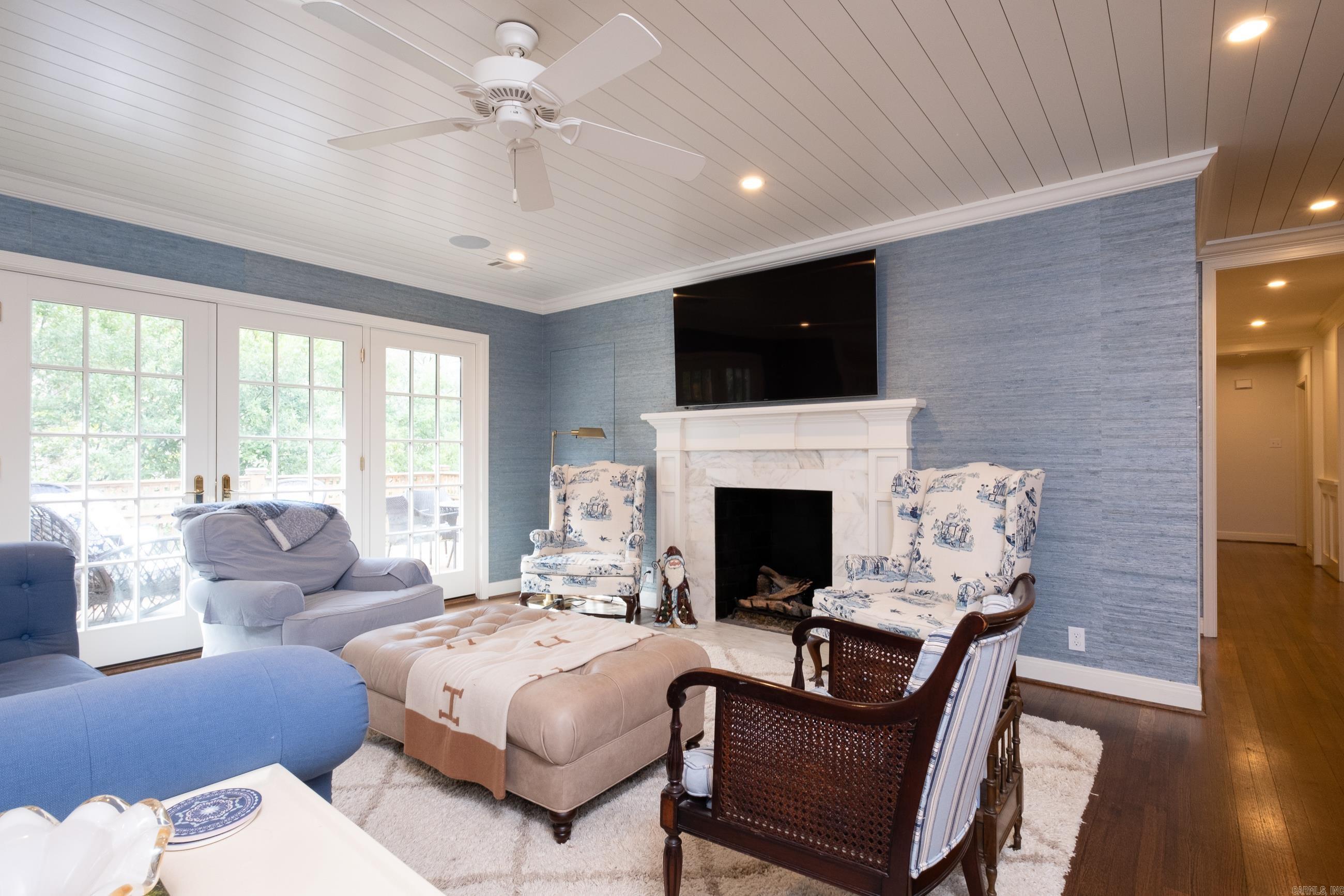 PINNACLE POINT - Residential