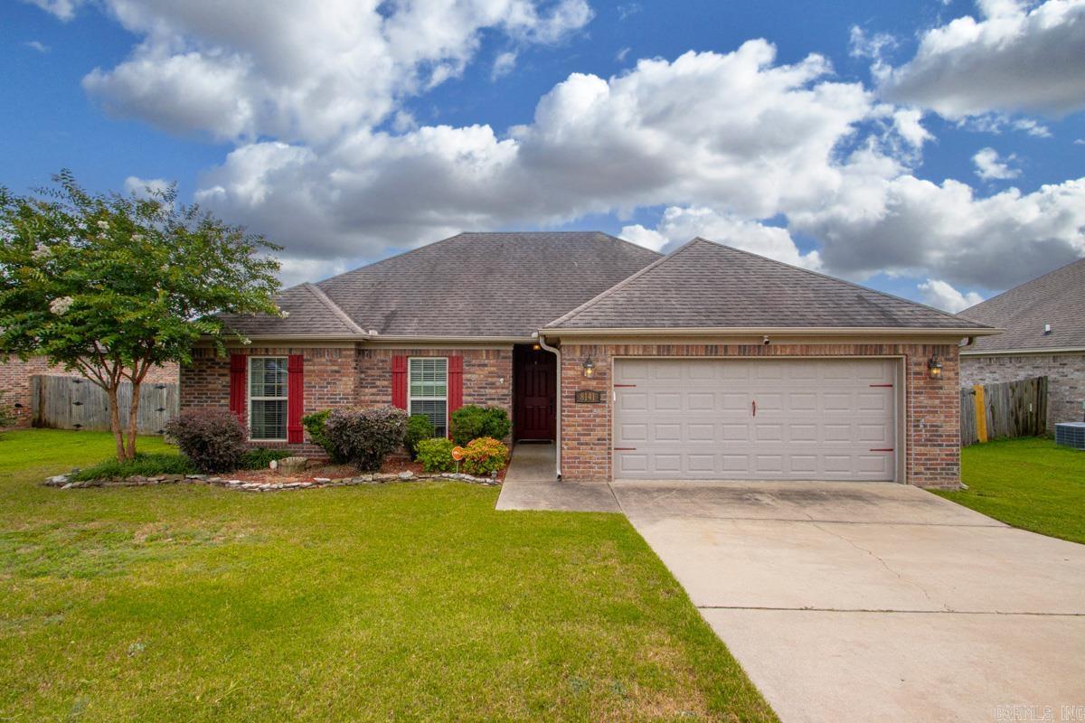 Welcome home to this charming 3-bedroom, 2-bath residence in the desirable North Haven Subdivision! From the moment you step inside, you’ll be greeted by an inviting entryway that flows seamlessly into the spacious living area, creating a warm and welcoming atmosphere. The eat-in kitchen offers abundant cabinet and countertop space and an adjoining dining area perfect for everyday living and entertaining. Designed with a functional floor plan, the private primary suite features a relaxing spa-like bath complete with a jetted tub surrounded by tile and a spacious walk-in closet. Granite countertops throughout the home add a touch of elegance and durability. Step outside to enjoy the fully fenced backyard, where a spacious deck provides the ideal setting for morning coffee, weekend barbecues, or gatherings with family and friends. Combining comfort, functionality, and style, this home is one you won’t want to miss! Schedule your showing today!