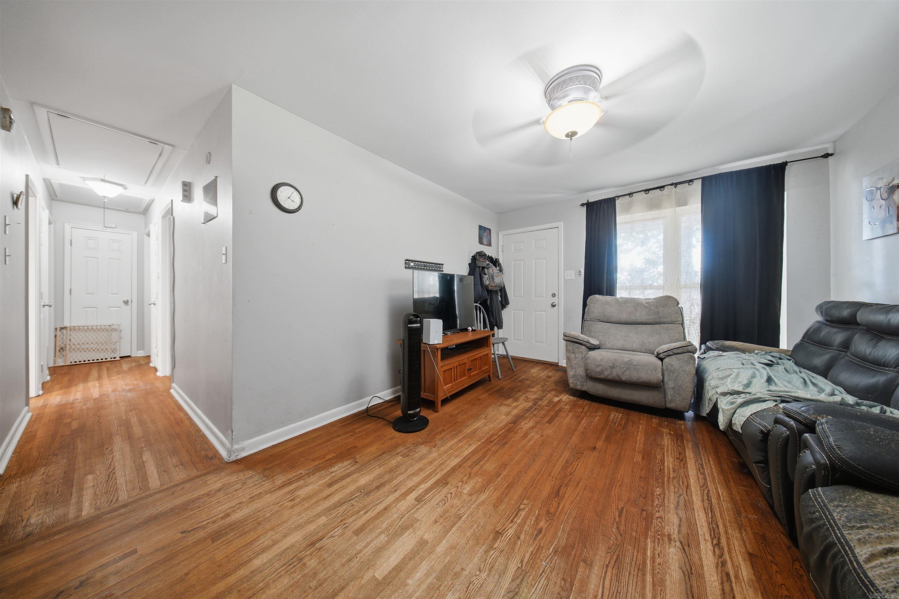 BROADVIEW - Residential