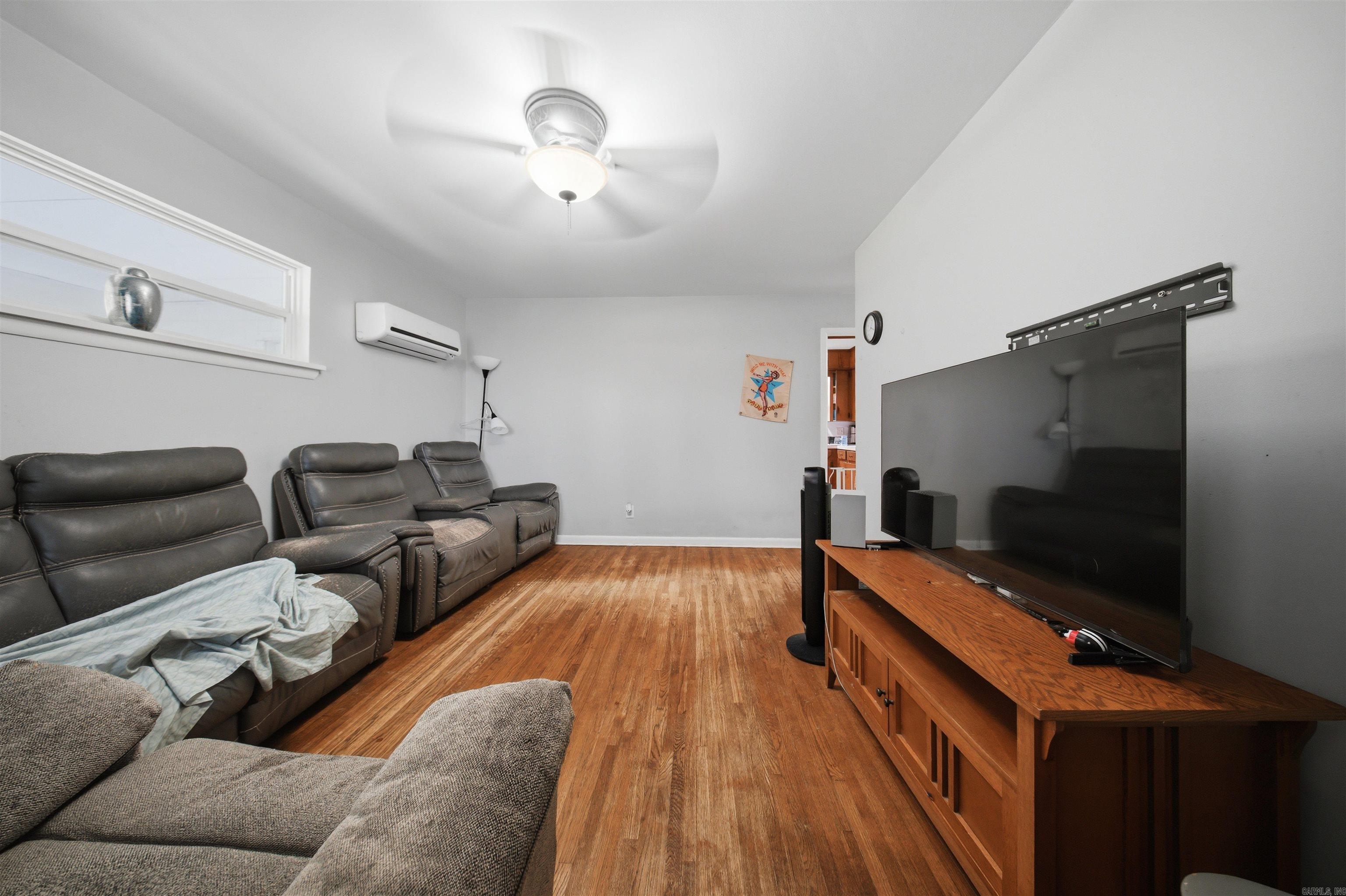 BROADVIEW - Residential