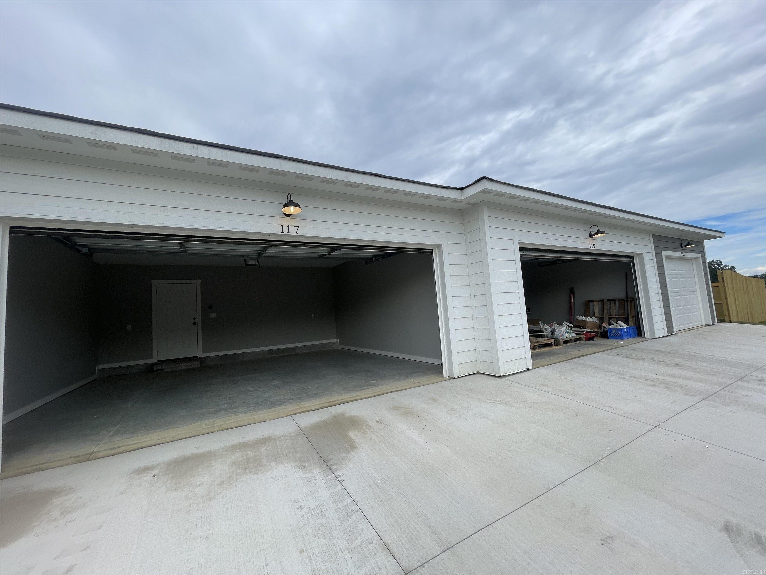 LEGACY FARMS RURBAN - Residential