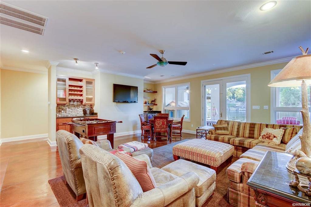 Driftwood Point - Residential