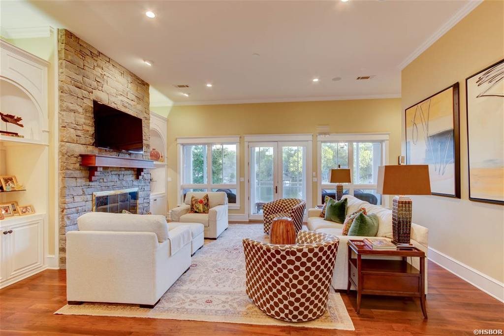 Driftwood Point - Residential