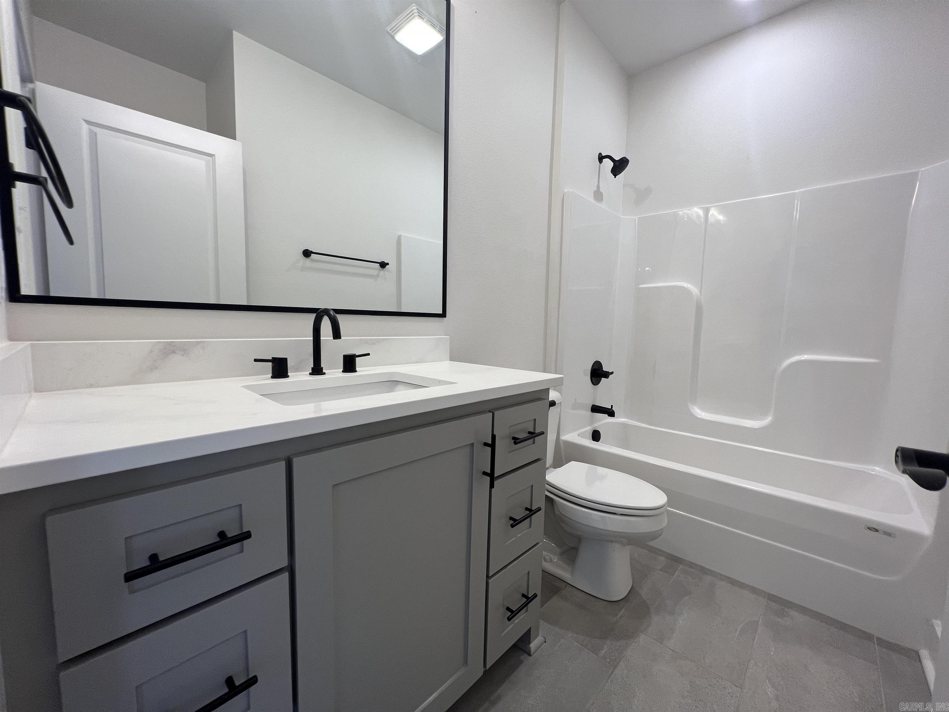 MIDTOWN BRYANT - Residential