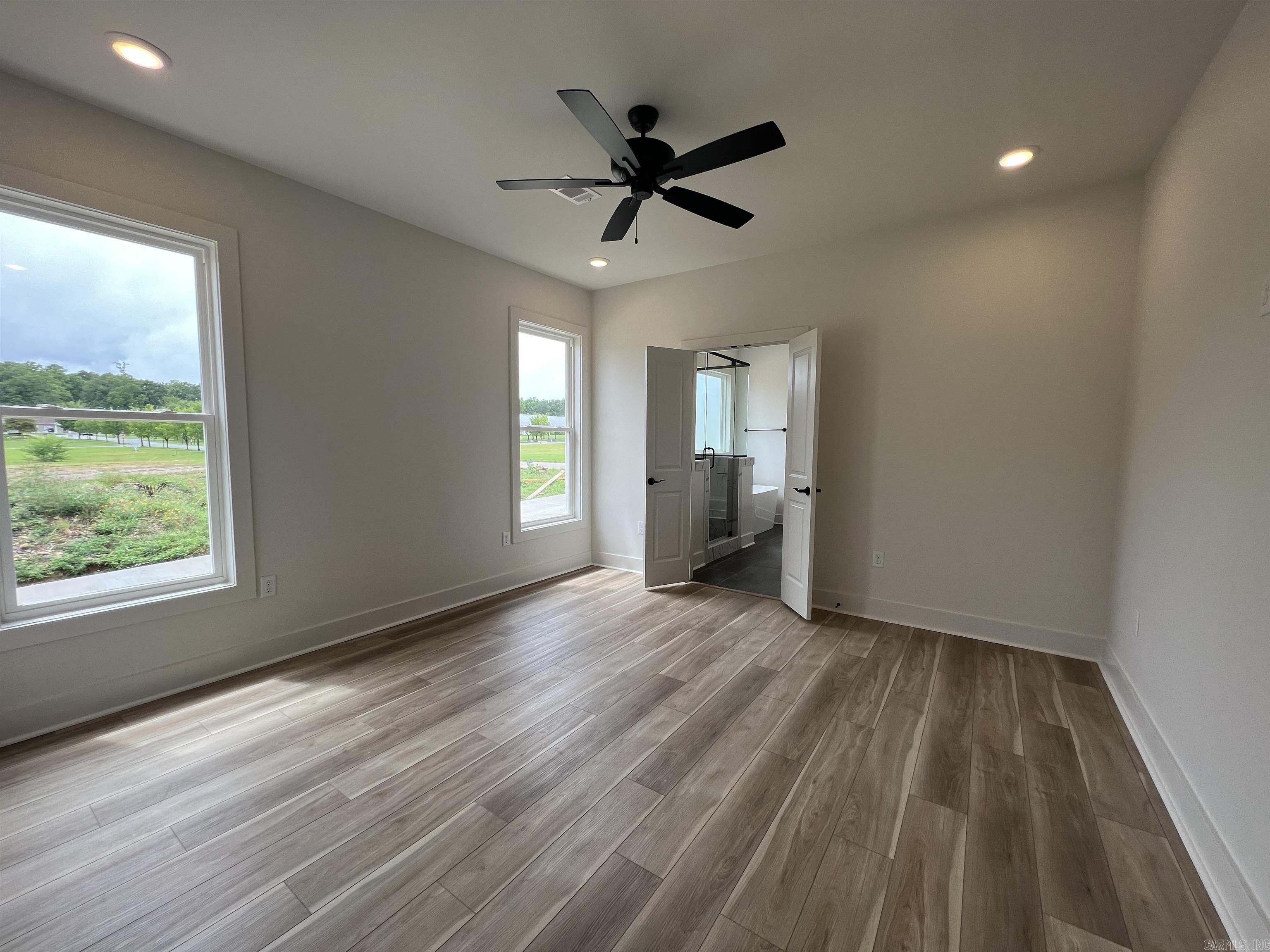 MIDTOWN BRYANT - Residential