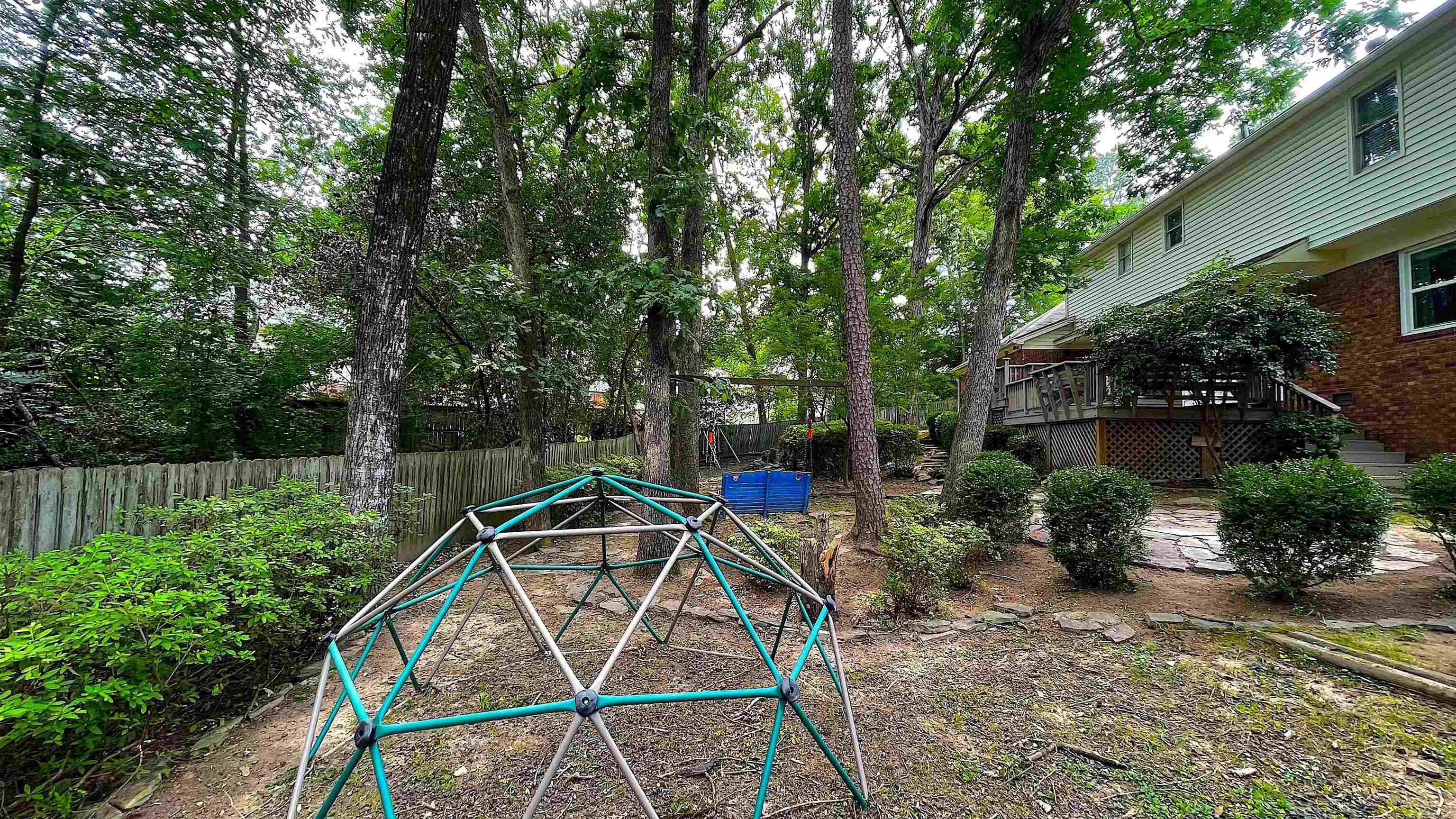 PEBBLE BEACH PARK - Residential