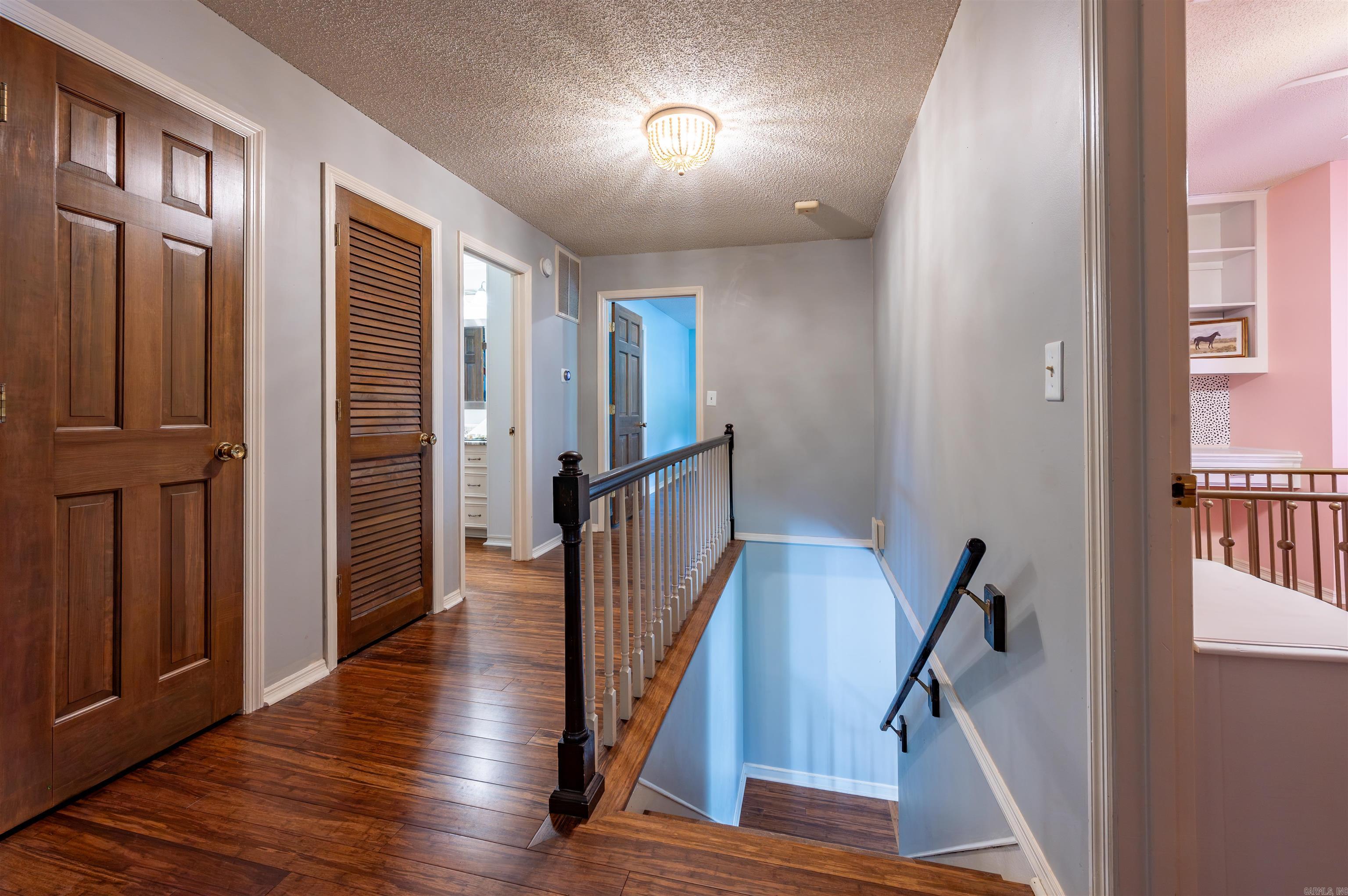 PEBBLE BEACH PARK - Residential