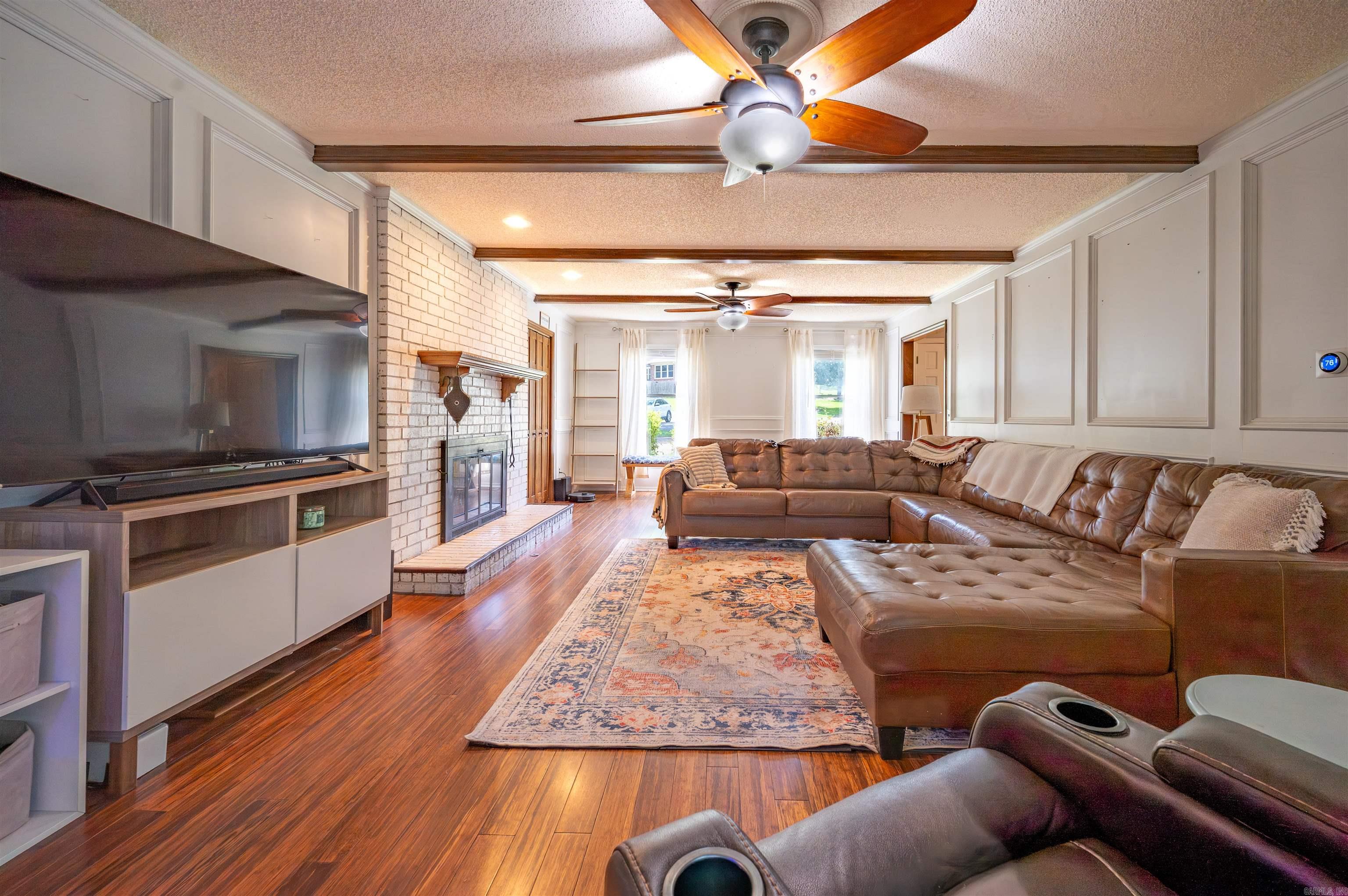 PEBBLE BEACH PARK - Residential