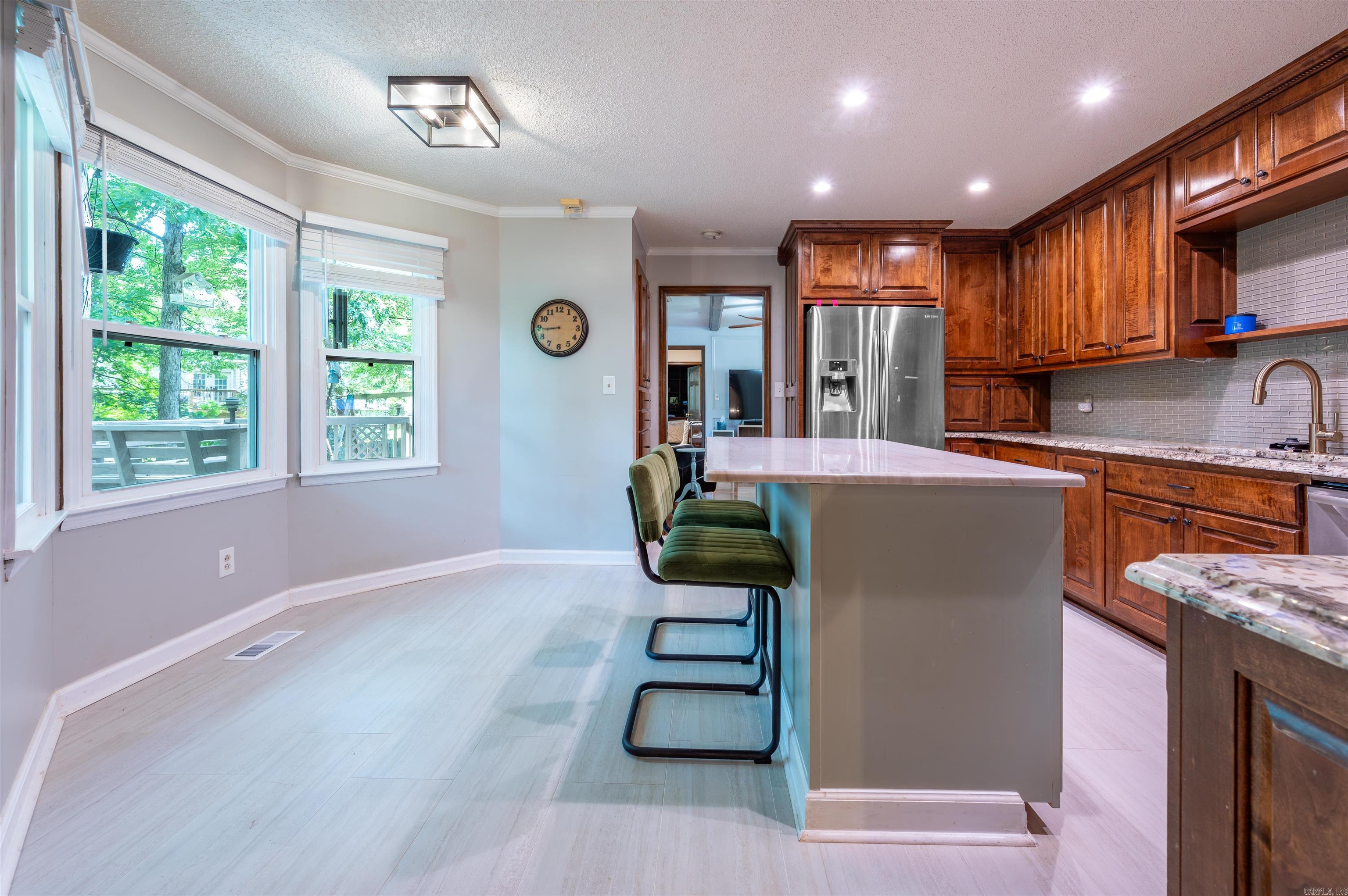 PEBBLE BEACH PARK - Residential