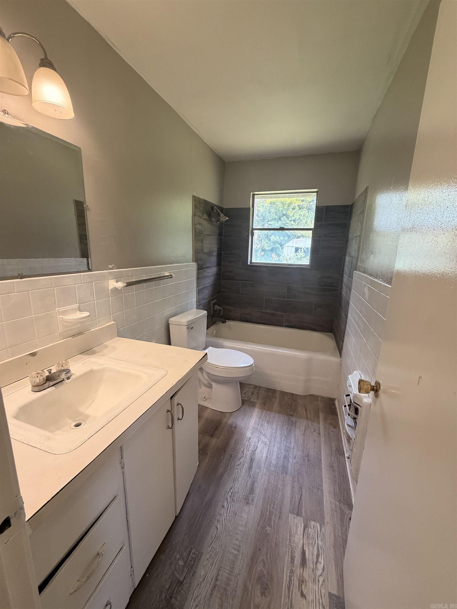 BROADMOOR - Residential