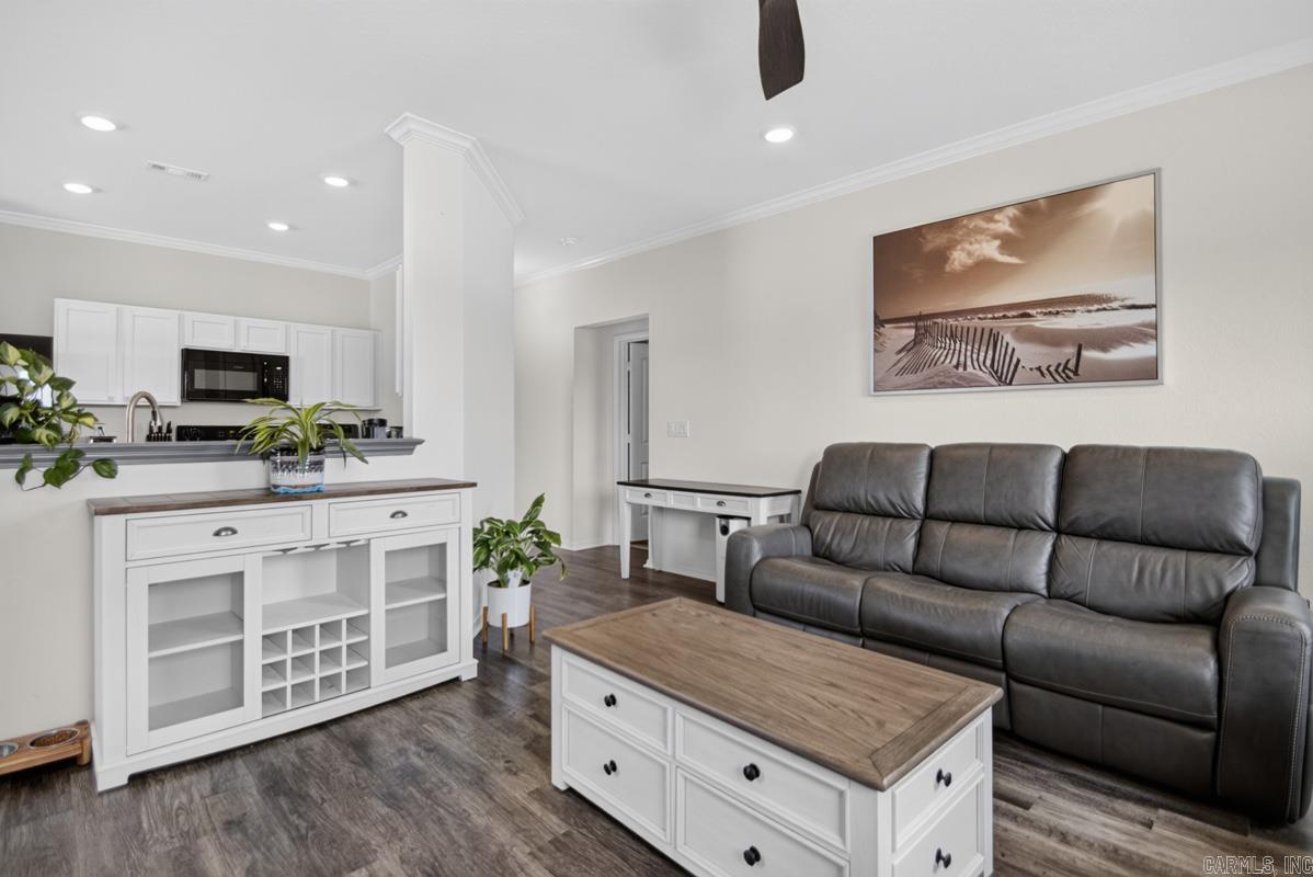 THE MEADOWS - Residential