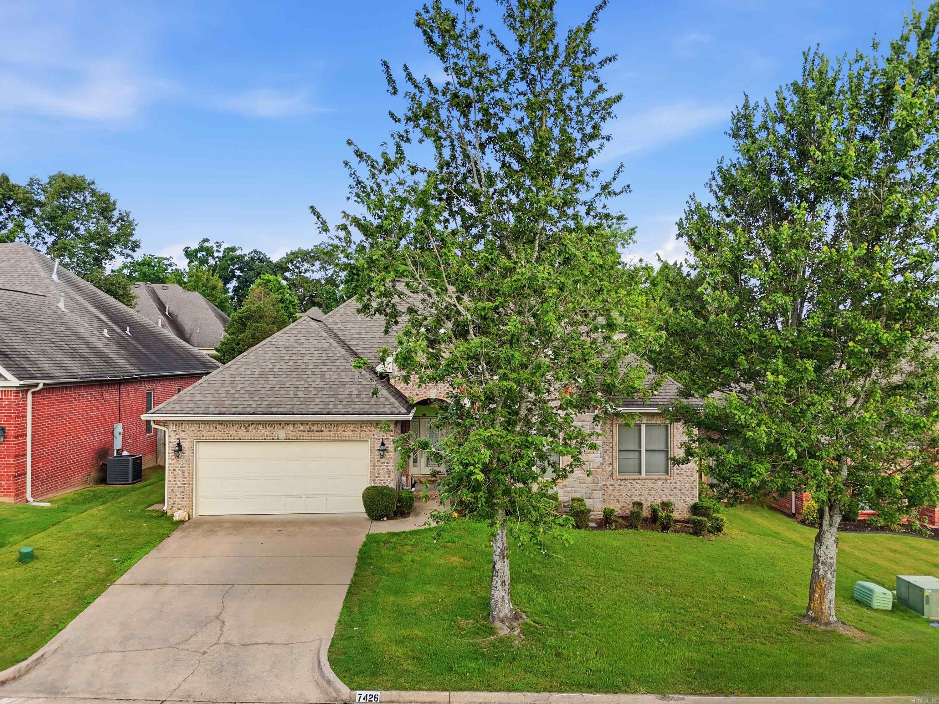 HURRICANE LAKE EST - Residential