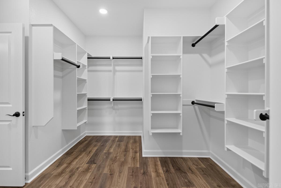 STONEYBROOK - Residential