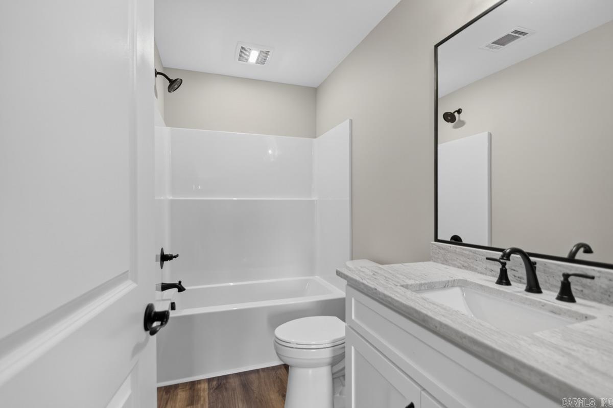 STONEYBROOK - Residential