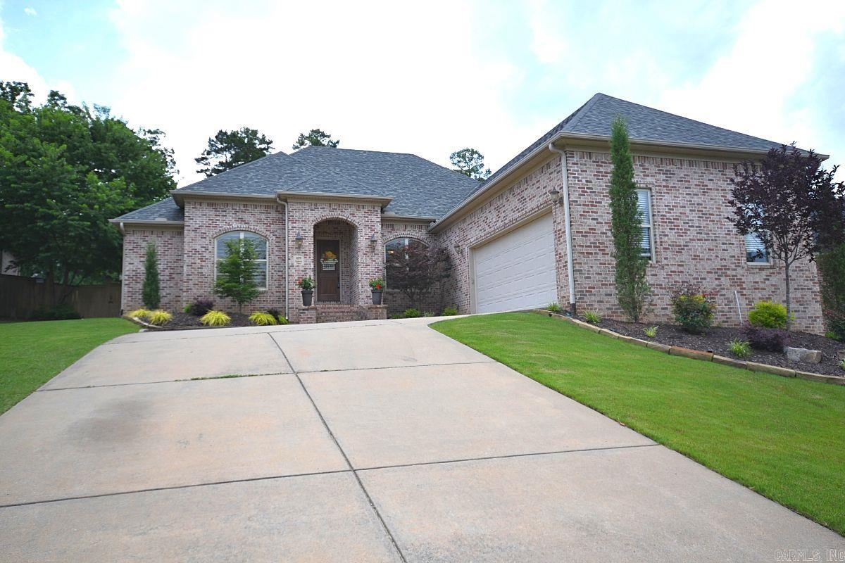 CHENAL VALLEY EPERNAY PLACE - Residential