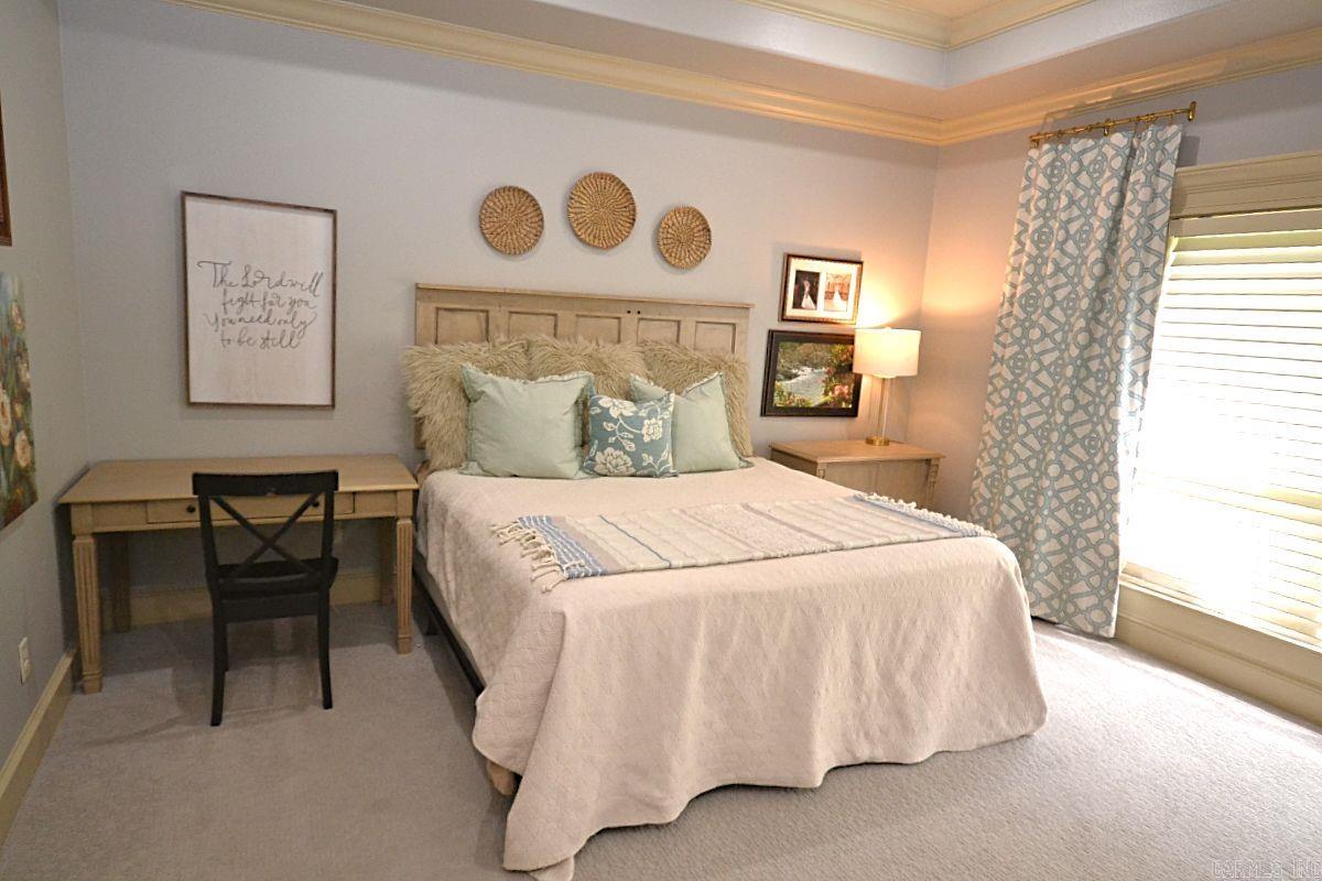 CHENAL VALLEY EPERNAY PLACE - Residential