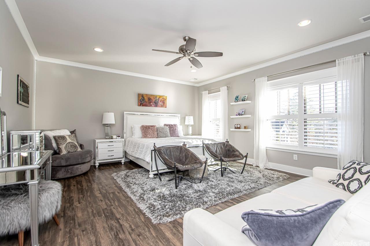 WOODLANDS EDGE - Residential