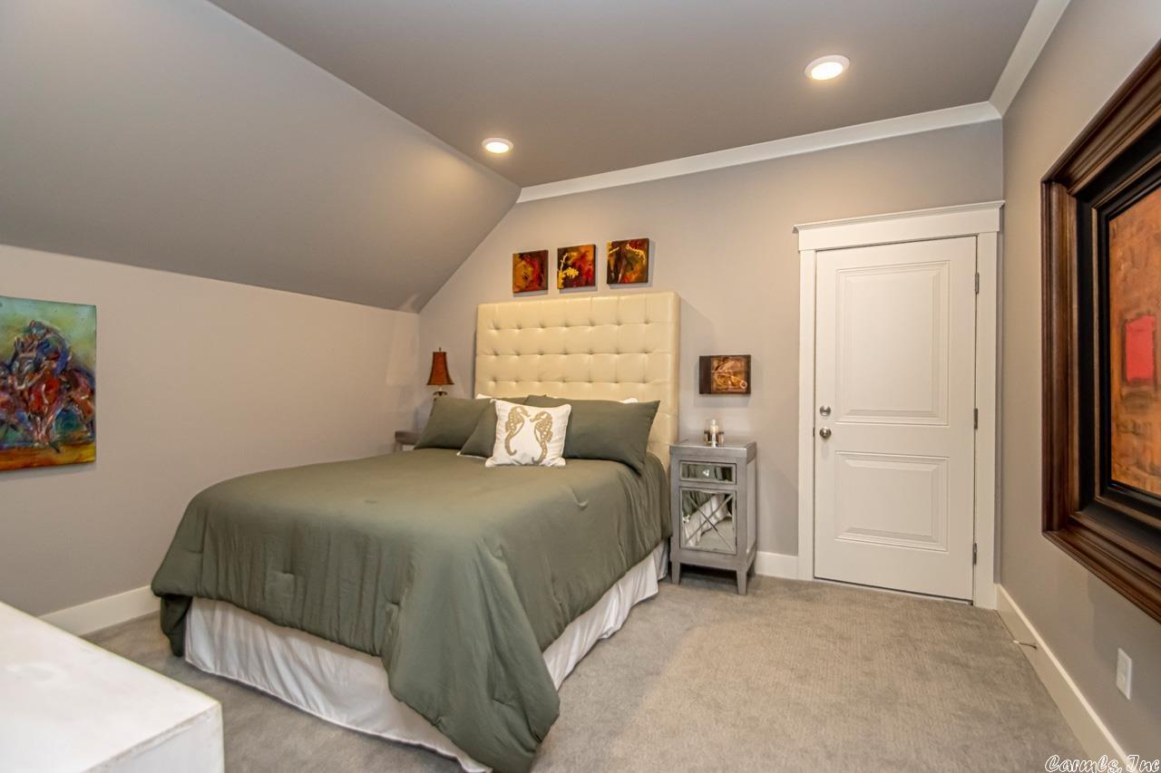 WOODLANDS EDGE - Residential