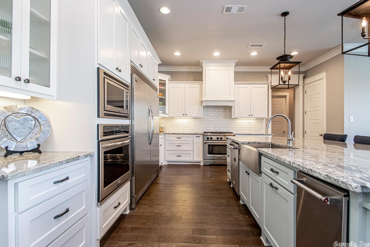 WOODLANDS EDGE - Residential