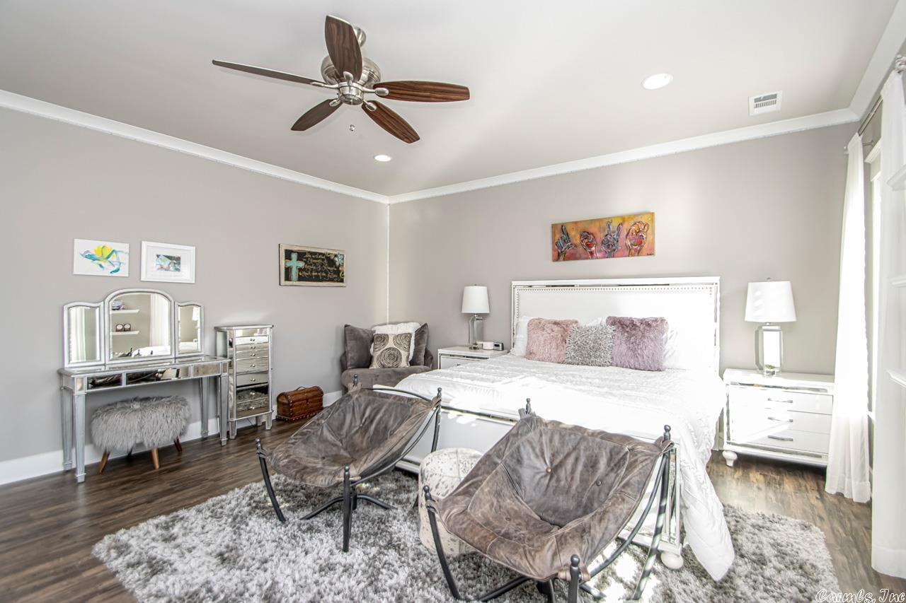WOODLANDS EDGE - Residential